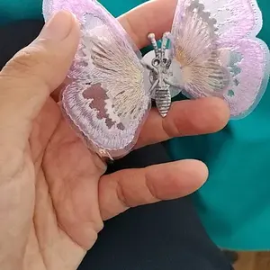【Ioorud】 Ornamen Kupu-kupu 3D Dekorasi Interior Mobil Aksesoris Konsol Tengah Lucu Car Dasbor Hiasan Kendaraan