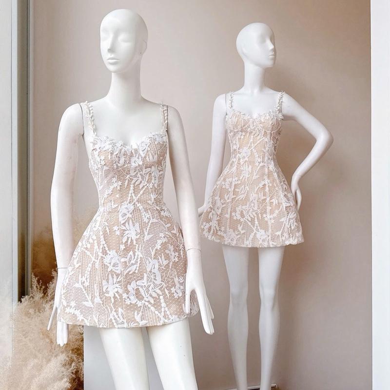   D14 ĐẦM REN 2 Dây Sang Chảnh .Moon Tây style .size s m 