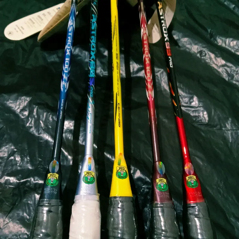RAKET BADMINTON YY GRADE ORIGINAL 30-32 LBS FREE TAS DAN GRIP 3