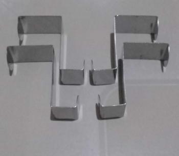 Product Review of UNISO HOME - [1 PCS] GANTUNGAN PINTU BESI HOOK TANPA PAKU from G**O 1