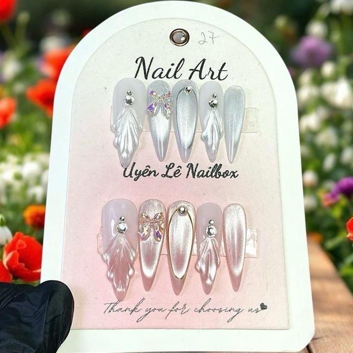 T27 nail box mắt mèo vẽ vỏ sò mix charm, đính đá phù hợp cô dâu, kỷ yếu ...