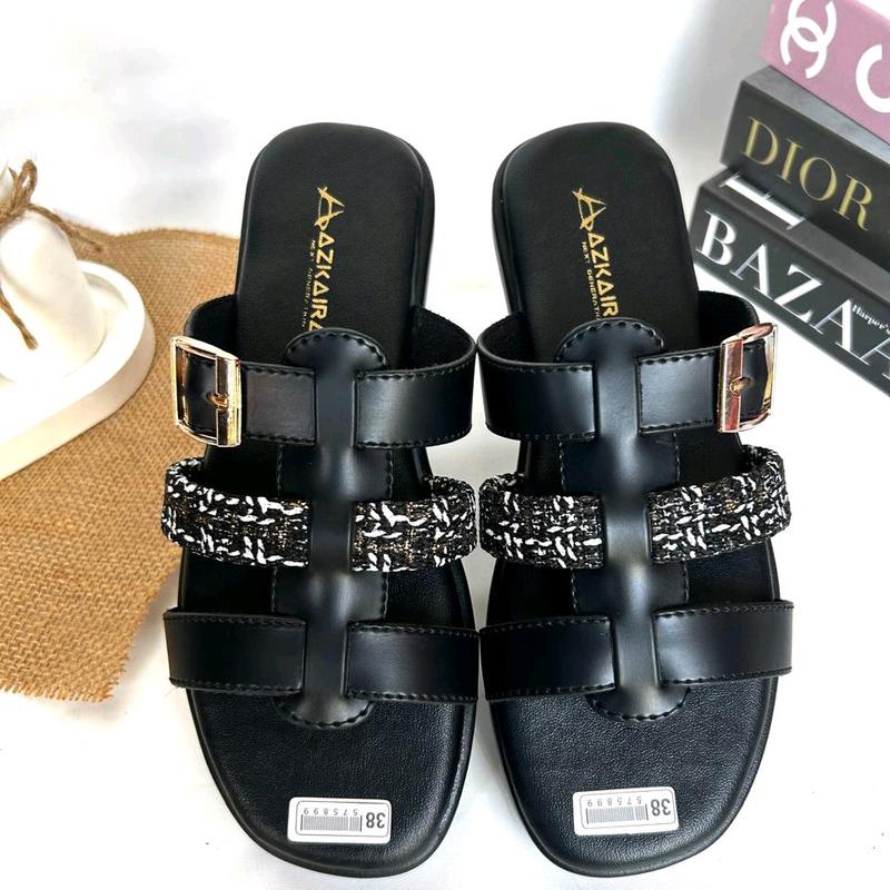 AZKAIRA - AUREL Bahan Rajut Sandal Remaja Kekinian  Lembut Dan empuk high quality  Sendal Cewek Flat Wanita Hitam 3