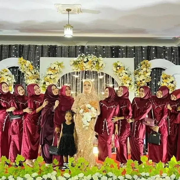 FAYRA One Set Baju Kurung Melayu Dress Pesta Payet Swarosky Mewah Burgundy Gamis Lebaran 2025 Idul Fitri Gaun Karet Muslim Kondangan Wanita malay Satin Silk Panjang Remaja Rempel Dewasa Setelan elegan Span 8