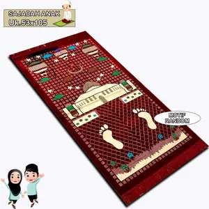 Sajadah Anak Turki Beludru Ukuran 53x105cm Dengan Warna Bulu Cerah