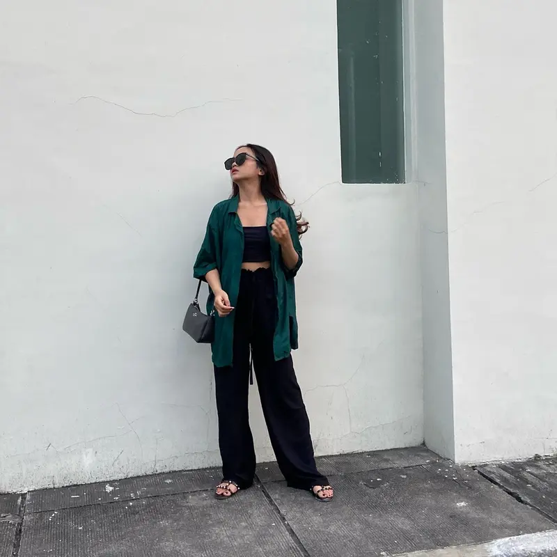 Yemimastuff — Kemeja Pendek Oversize Formal Kain Rayon Lembut Kancing Casual Atasan Nyaman Santai 5