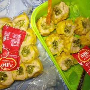 Dimsun lezat isi 12 Pedas Extra Hot dalam Kemasan Premium Lebih Hemat dan Lebih Lezat