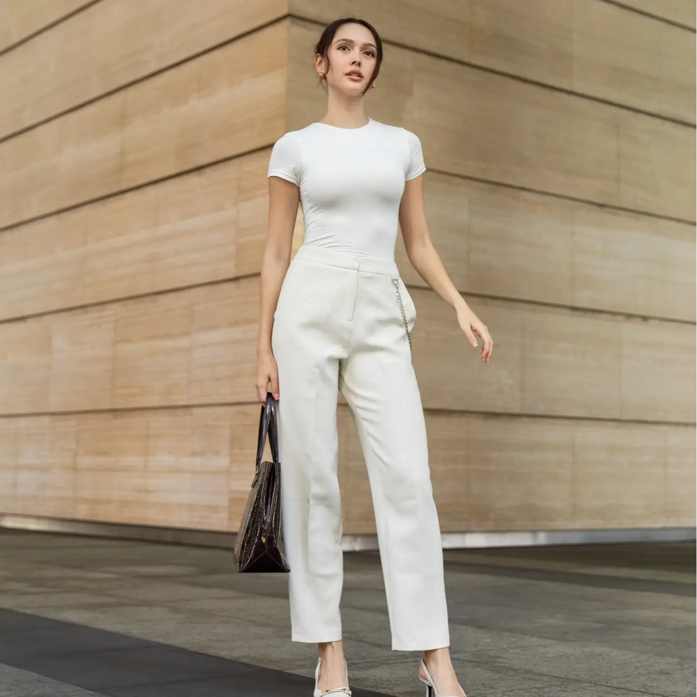 Apeira Bella Soft Sculpt T-Shirt
