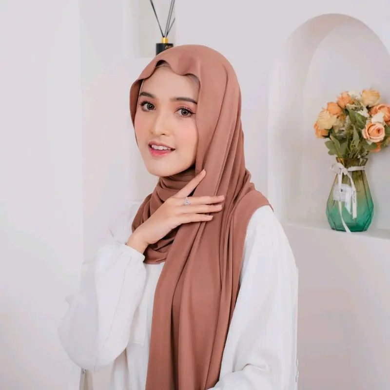 Pashmina Jersey Meleyot Aisyah Fashion Premium Kerudung Instan Muslim Wanita - Jilbab pashmina  kaos rayon Panjang Hitam pashmina  kaos  rayon  premium 2