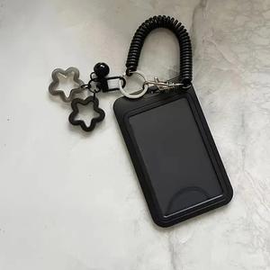 Portatarjetas de plástico retráctil con forma de estrella colorida y llavero, lindo, práctico y multifuncional, adecuado para autobús, campus, tarjetas de identificación y accesorios de oficina, Uso Multiusos