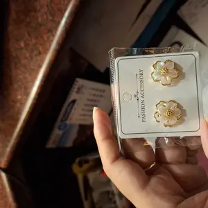 LULA ROSE Anting Bunga Akrilik Korea Elegan | Anting Telinga Wanita Fashion