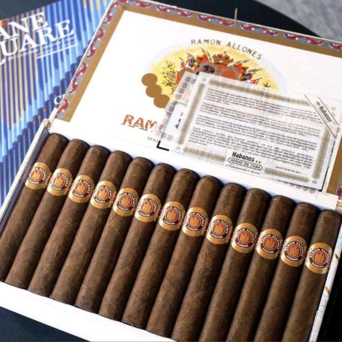 Ramon Allones Small Club Coronas Box Of 25 Stick