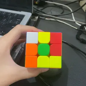 Magic Cube 3x3  Moyu Meilong Stickerless MFJS Original/Magic Cube Magnetik Moyu Meilong 3x3/Magic Cube 3x3 Premium 3.47 WCA/Magic Cube 3x3 Licin/Mainan Edukasi Anak Game