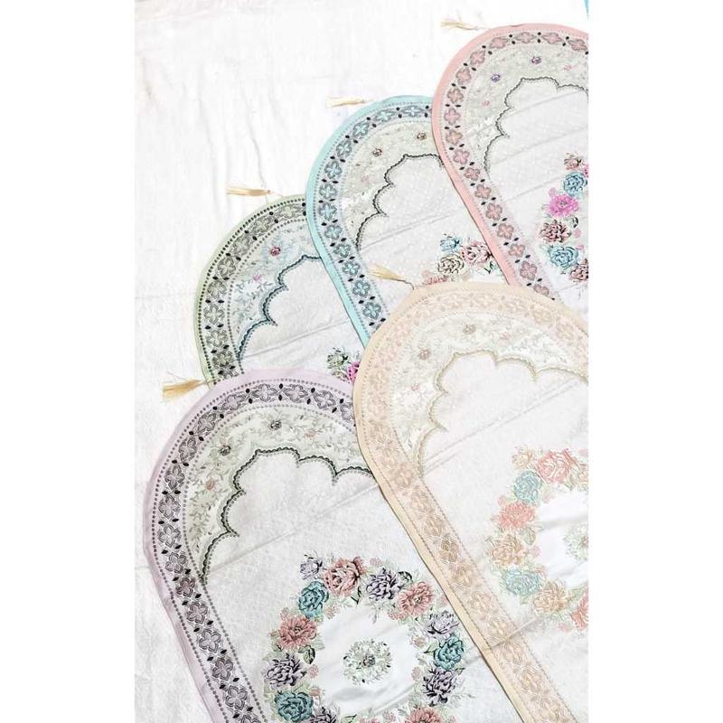 Sajadah Kubah Bordir Midi 53 x 105 Motif Tebal Turkey Turkiye Sajadah Kubah Bordir Midi 53 x 105 Motif Tebal Truki Turkey 4