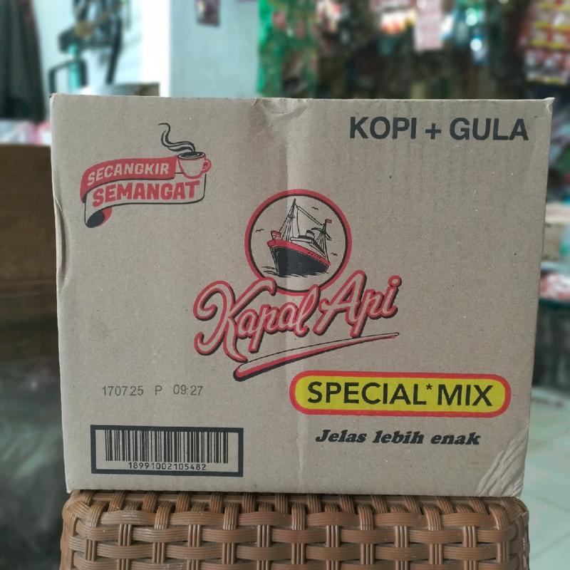 Kapal api speciali mix 12 renceng 1