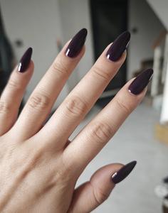 Grape Purple Solid Press-On NailsDark Academia skin-brightening staple, perfect for office & parties A rare, luxurious shade that stands out from the crowd