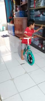 Product Review of [COD] SM M261 Sepeda Mainan Keseimbangan Anak Roda 2 Tanpa Dayung Sepeda Anak Kado Beraneka warna from m**a 2