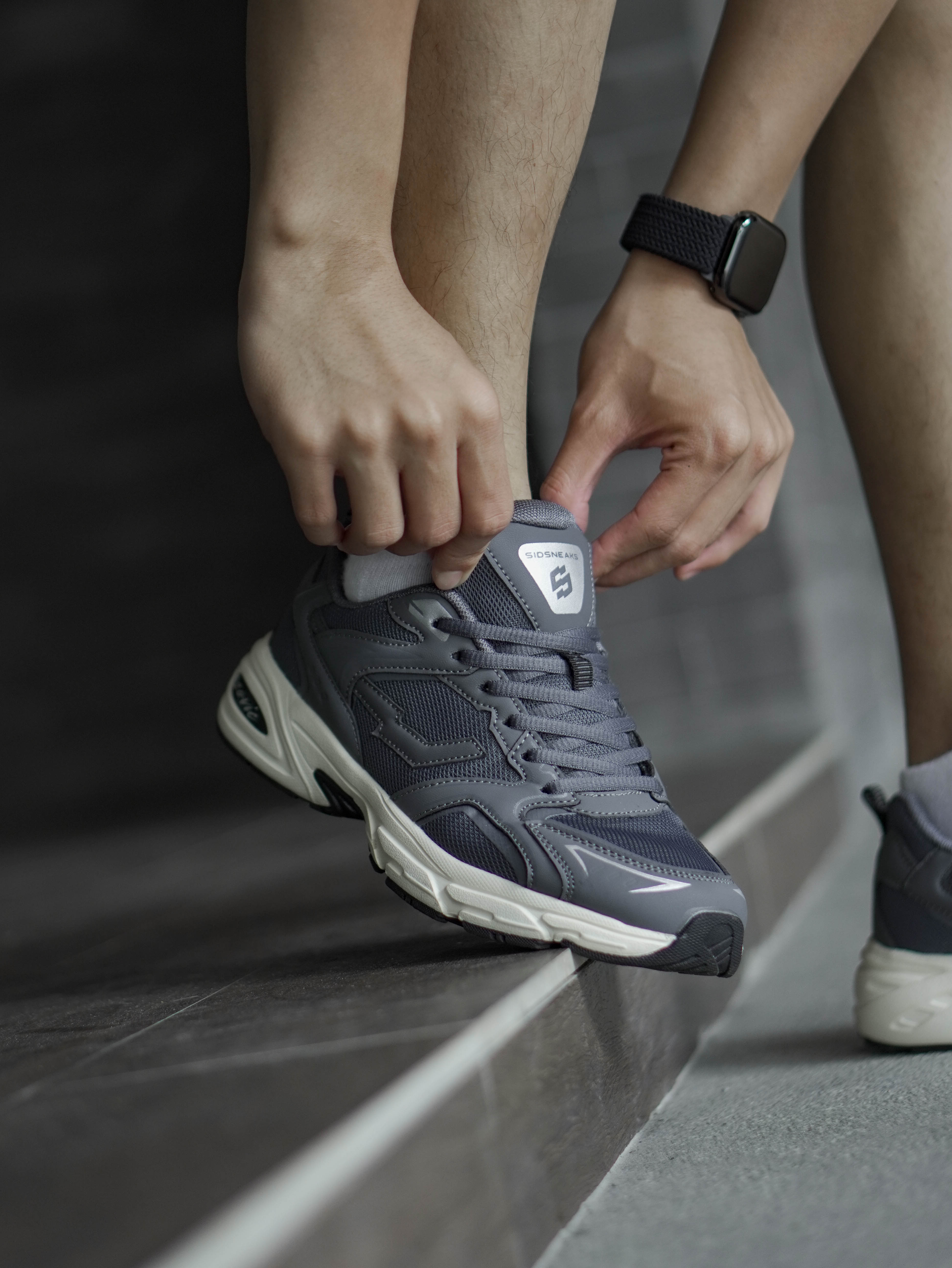 SIDSNEAKS - Sepatu Sneakers Pria - Zovic Steel Grey