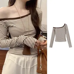 Studio PP versi Korea dari kaos lengan panjang ramping bergaris aprikot untuk wanita