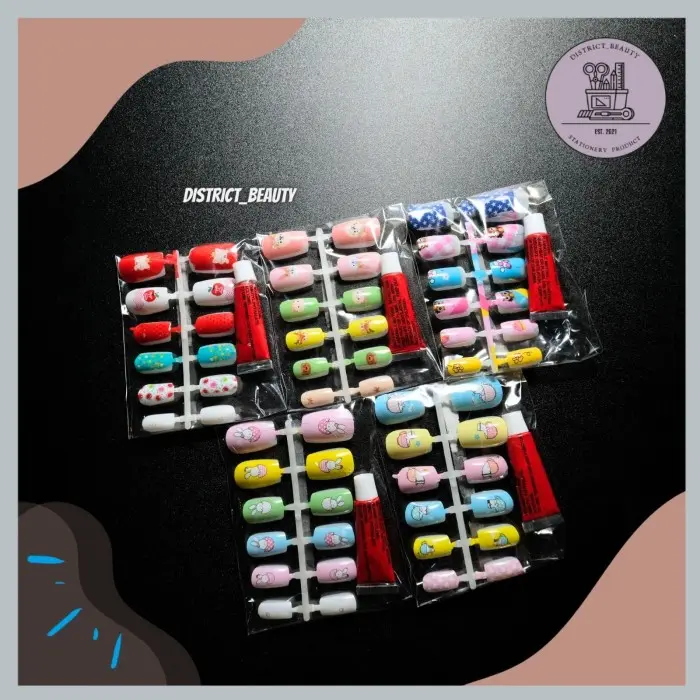 KUKU PALSU / FAKE NAIL ART + LEM 12 PCS MOTIF LUCU 0