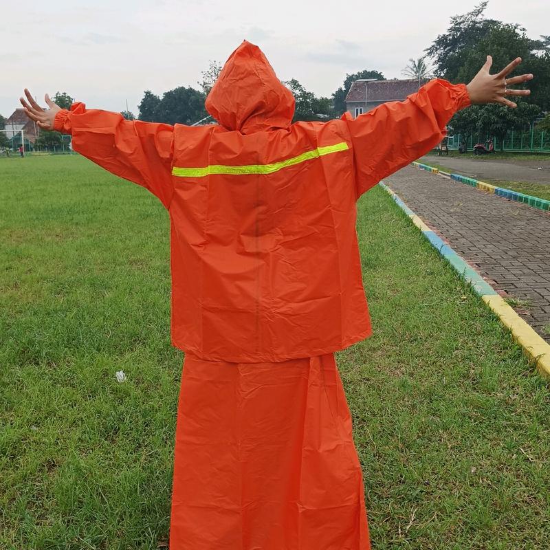 TRIPPER JAS HUJAN STELAN CELANA STELAN ROK PRIA WANITA JUMBO UNTUK MELINDUNGI DIRI DARI HUJAN 6