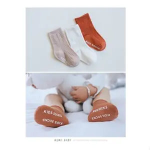 Kaos Kaki Bayi Polos / Kaos Kaki Anak Lucu / unisex ( Anti Slip )