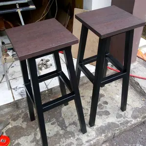 kursi bar / cafe . kursi both kontainer