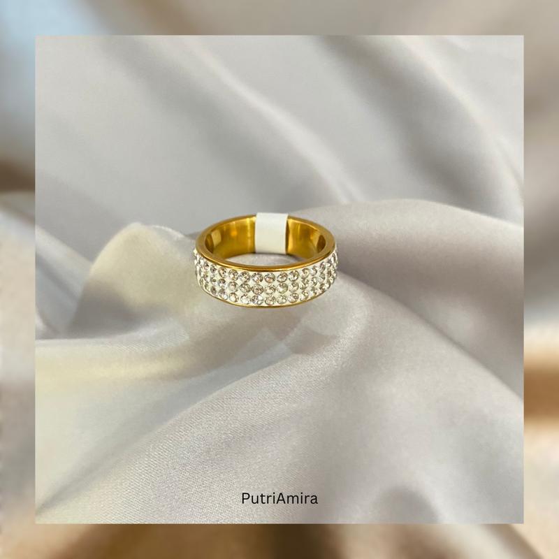 Cincin Titanium Keliling Permata 1