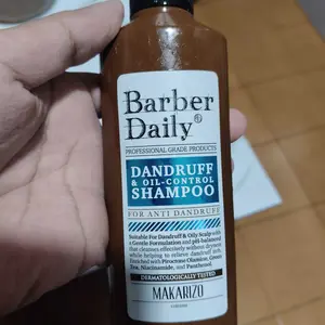 Barber Daily Dandruff & Oil Control Shampoo Bottle 165 mL
