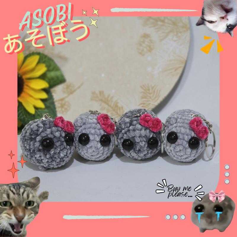 ASOBI Gantungan Kunci Meme Sad Mouse/Tikus Sedih, Ada Lagunya dipencet Bahan Rajut 1