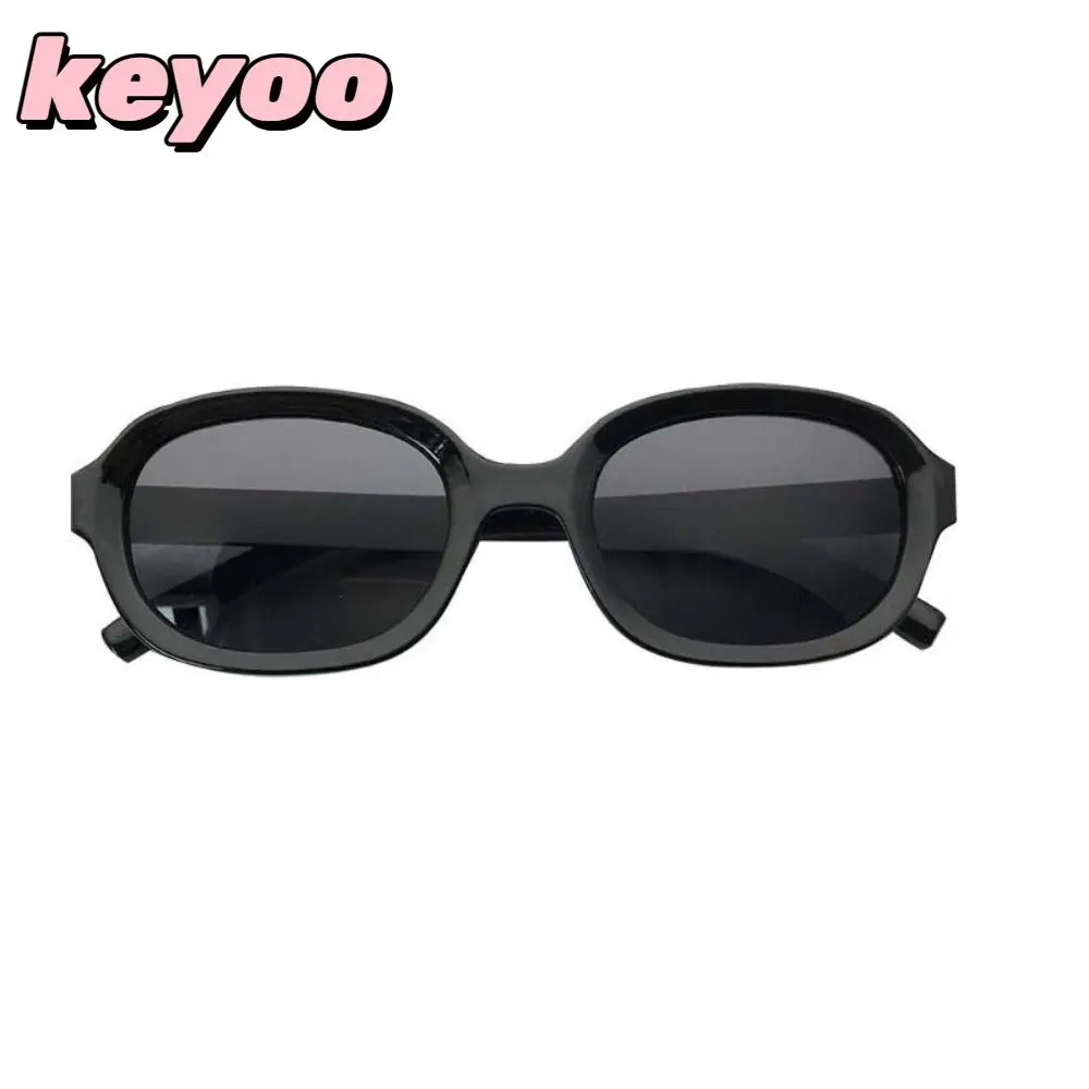 Street Photos Decoration Travel Retro Sunglasses UV400 Protection Sun-Protective Driving Glasses Eyewear Black Shades Glasses for Women Man