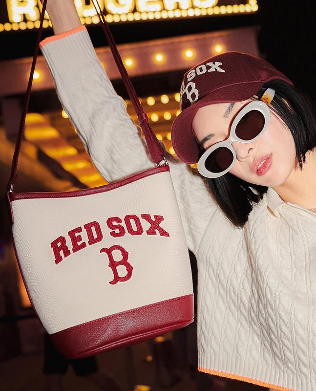 MLB - Túi đeo vai nữ Varsity Basic Canvas Bucket 3ABMS093N-43CRD 