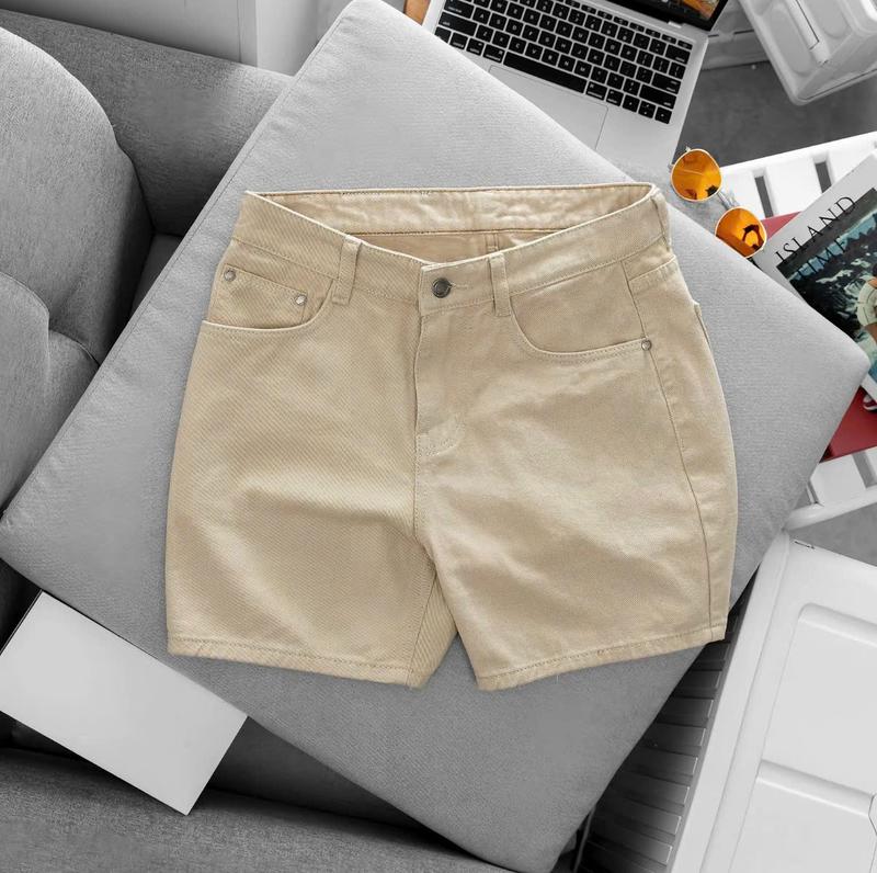 Quần Short jean Kaki Nam Màu Be Basic – Form Chuẩn, Co Giãn Nhẹ, Mặc Mát Cả Ngày