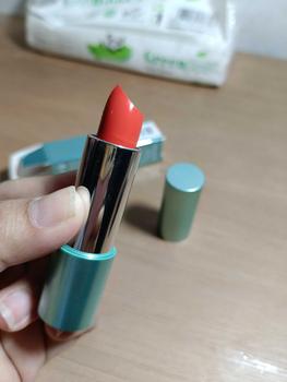 Product Review of Wardah Exclusive Moist Lipstick - Warna Intense dengan Natural Moist dan Glossy Finish - Dilengkapi Vitamin E yang Melembabkan Bibir - Tekstur Halus from S**A 2