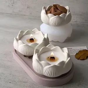 Tempat Wadah Lilin Aromaterapi / Tempat wadah pembakar dupa aromaterapi/ model Bunga Teratai Putih.