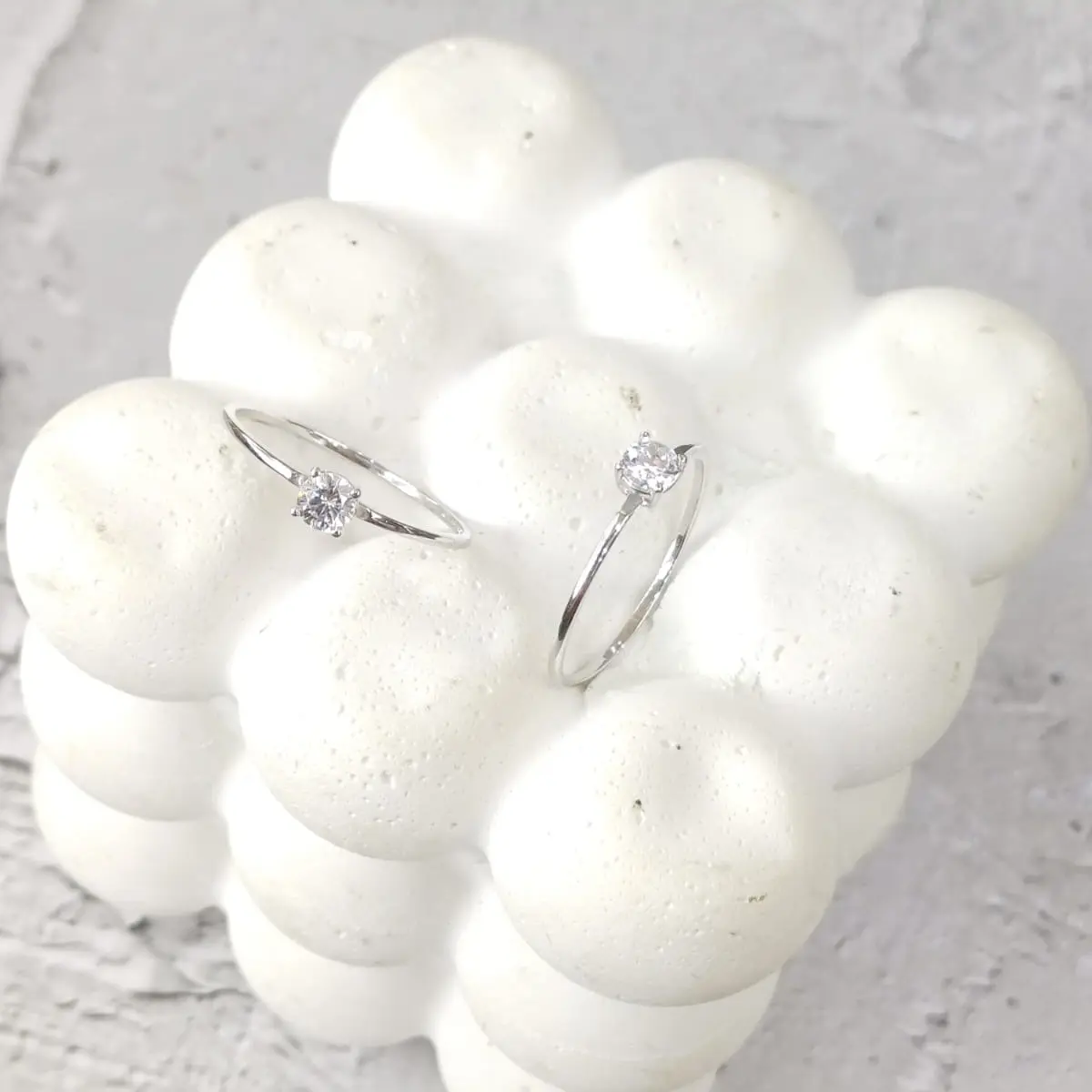 Cincin solitare mini, Putih 8K