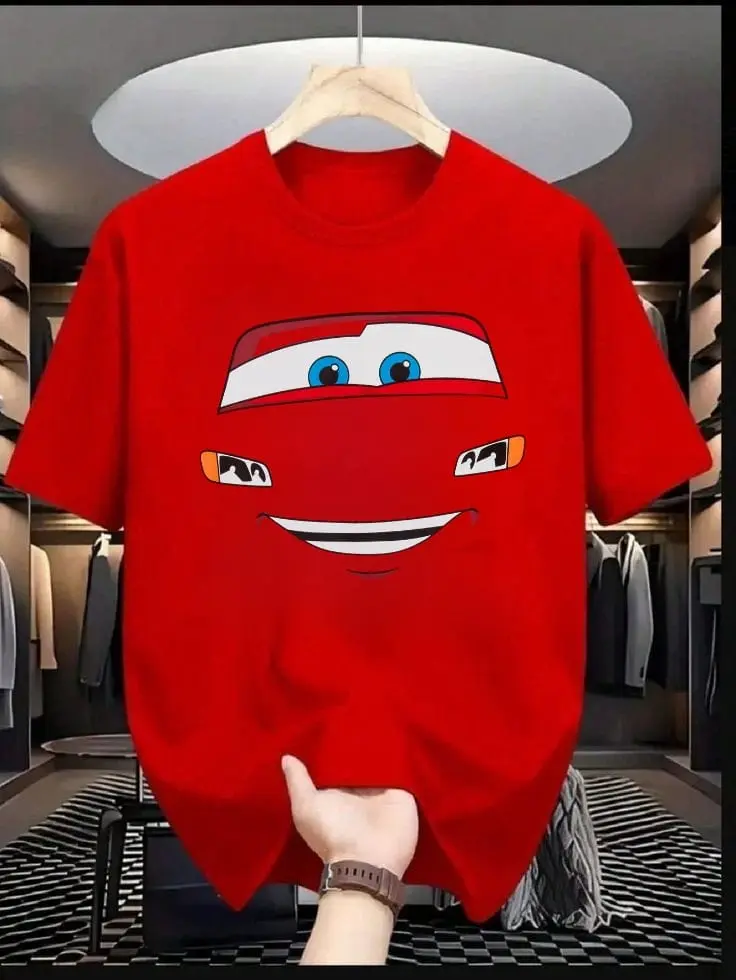 T-Shirt Unisex Katun Premium 30s – Motif Mobil McQueenn Kartun Ekspresif, Lembut, Adem & Cocok untuk Cowok Cewek