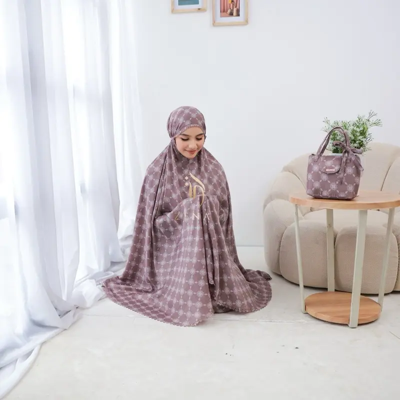 Jenaira lavender + Box