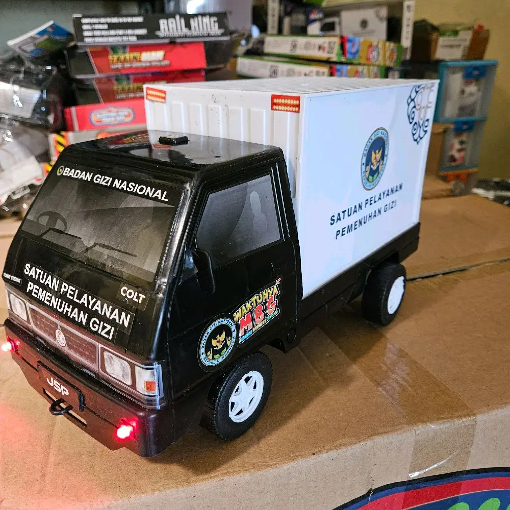 MAINAN MOBIL BOX Truk AnakMBG JUMBO car toy Jadul