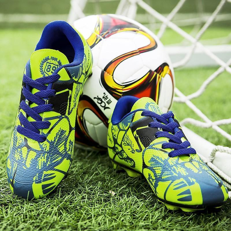Product Introduction of Child and adult men spike football boots soccer shoes kasut bola sepak sports shoes men's shoes sneakers men's sneakers sports casual shoes but bola sepak children's sneakers children's shoes football boys' shoes men's united kasut bola sepak budak 5