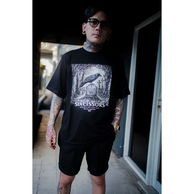 【Kaos Distro Pria】 Kaos Satanic 666 CROW T Shirt Musik Metal Unisex Pria Wanita Tshirt Vintage Uniseks DewasaPakaian Berkualitas kaos Dasar Pria Kaos Santai Kaos Hipster Kaos yang dicetak t-shirt Pria&Wanita 3