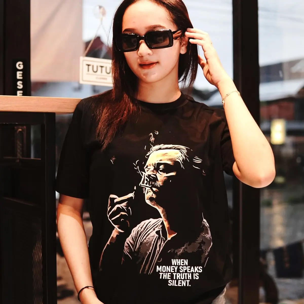 T-SHIRT Perbanyaklah Uangmu Kaos Kata Kata Unisex Cotton Combed 24s Sablon DTF Size S sd XXXL by Markaskaos.id