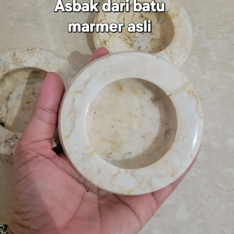 Asbak aestetic yang terbuat dari batu marmer 1