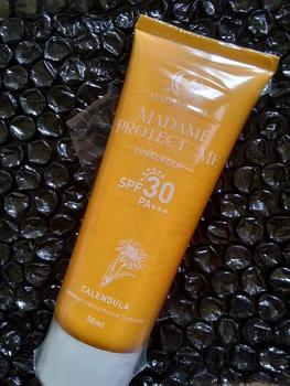 Product Review of ( READY STOK ) Madame Gie Protect Me Sunscreen SPF 30 PA +++ With Calendula  BPOM from P**️ 0