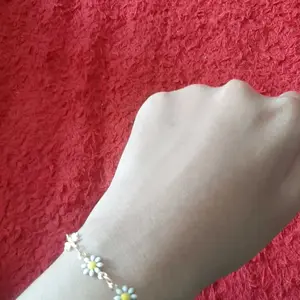 Gelang Bunga Daisy Retro dengan Lukisan Tangan - Aksesori Fashion dari Stainless Steel Bracelet