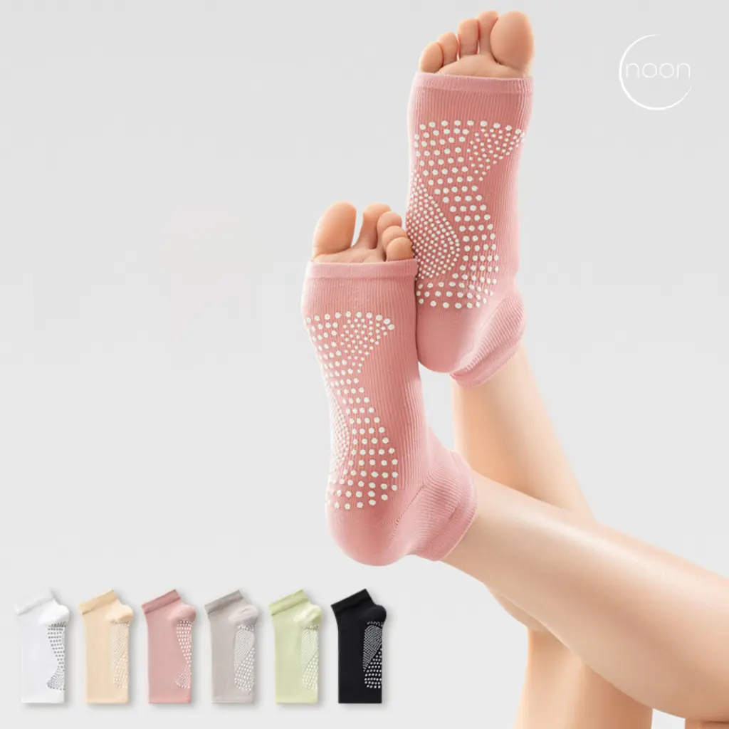 NOON ( gaia / 가야 ) Kaos Kaki Pilates Yoga Wanita Anti Slip Korea Semata Kaki Ankle Socks Polos Olahraga Pendek Dot Grip Karet Rubber Sport Gym Fitness Pound Fit Silikon Karet Import Murah