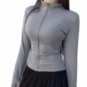 Jaket slimfit press body untuk olahraga outdoor dengan design slim jiper full lengan panjang