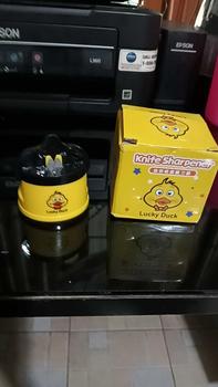 Product Review of Rautan pisau bebek kuning kecil mengasah pisau dapur rumah tangga mengasah kartun mini tungsten baja cepat mengasah pisau from A**a 0