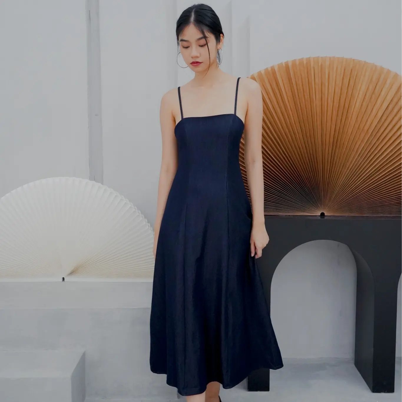 Selvie Low-back Midaxi Dress (Dark Denim / Denim Blue)