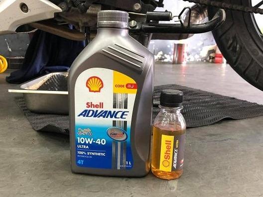 Nhớt Tổng Hợp 100% Cao Cấp SHELL ADVANCE ULTRA 10W40 1L Nhập Khẩu Thái Lan Bảo Vệ Động Cơ Tối Ưu