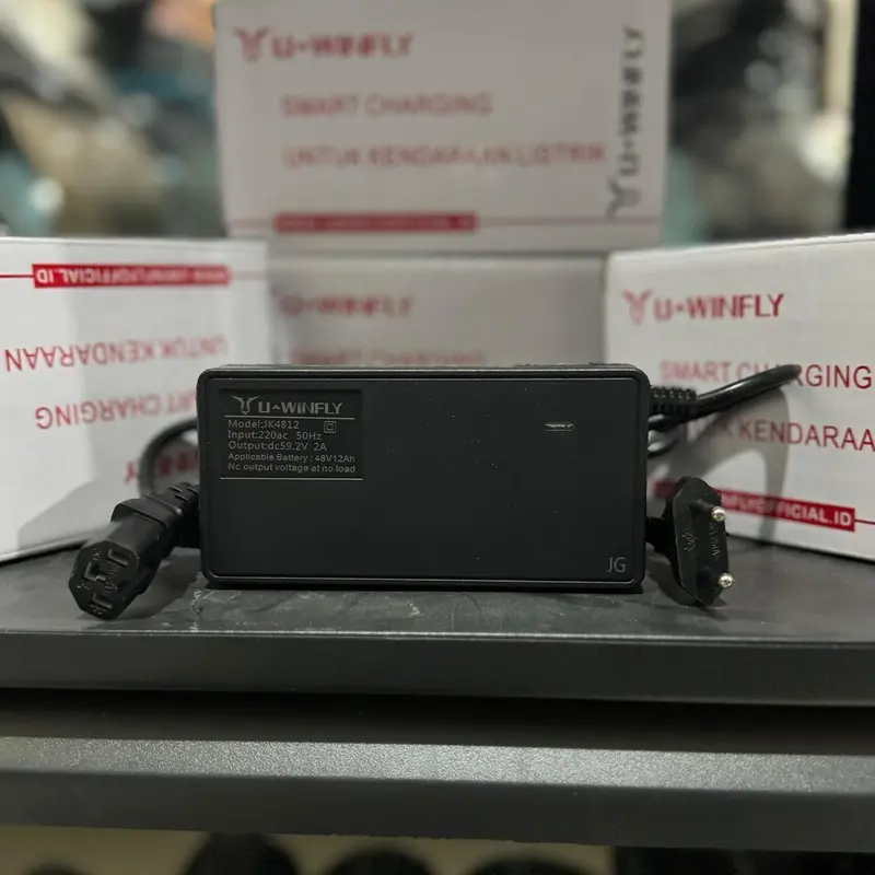Charger Sepeda Listrik 48v/12Ah Original Uwinfly Bergaransi Outdoor 1